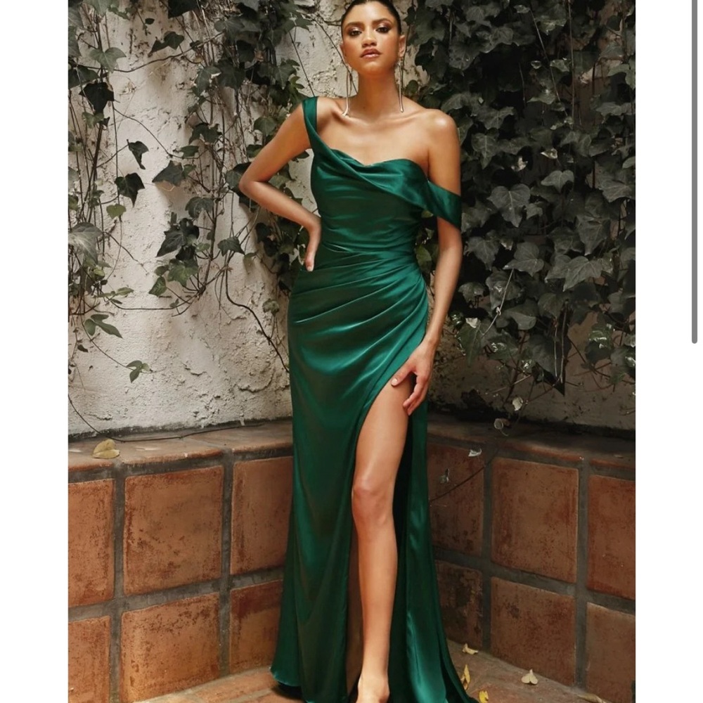 Cinderella Divine emerald green floor length dress, off the shoulder. Size 12